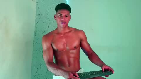 ken__owensx online show from October 1, 2025, 5:24 am