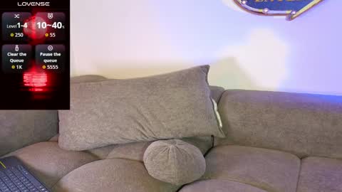 ken_blaker online show from April 8, 2026, 12:21 am