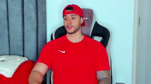 ken_mailik online show from February 6, 2025, 4:53 am