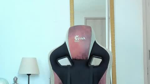 ken_mailik online show from April 16, 2026, 10:38 am