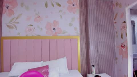 Snapshot of kendall_curves chatting on February 1, 2026, 8:29 pm Kendall no Jenner online show from February 1, 2026, 8:29 pm