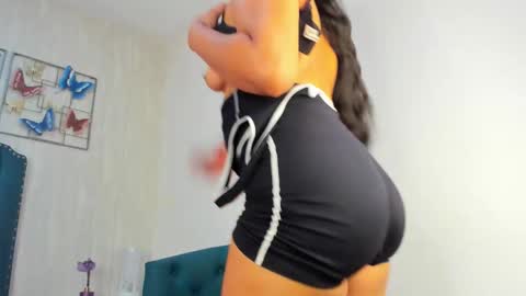 kendall queen   online show from February 21, 2026, 7:48 pm