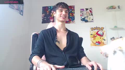 Snapshot of kendall_ros chatting on February 7, 2025, 6:45 pm kendall ross online show from February 7, 2025, 6:45 pm