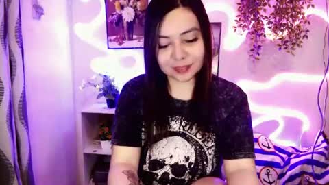 Snapshot of kendall_snow chatting on July 1, 2026, 4:29 pm kendall_snow online show from July 1, 2026, 4:29 pm