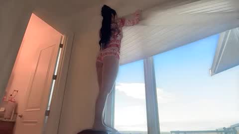 kendallmonroee online show from December 22, 2025, 7:44 pm