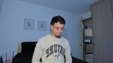 kendel_dimitri online show from December 16, 2025, 3:44 am