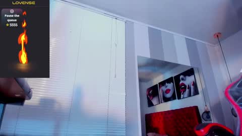 Kender online show from February 19, 2025, 3:49 pm