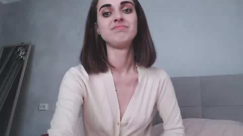 Snapshot of kendi_snow chatting on February 15, 2025, 8:54 am kendi snow online show from February 15, 2025, 8:54 am