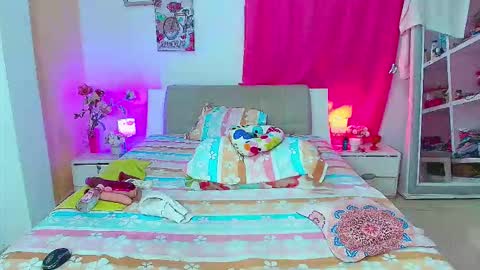 Snapshot of kendra_love31 chatting on March 2, 2026, 7:15 am kendra_love31 online show from March 2, 2026, 7:15 am