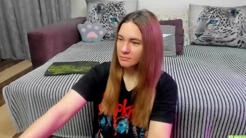 Kendra online show from April 2, 2026, 11:13 pm