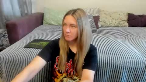 Snapshot of kendra_xx_ chatting on July 9, 2026, 12:15 am Kendra online show from July 9, 2026, 12:15 am