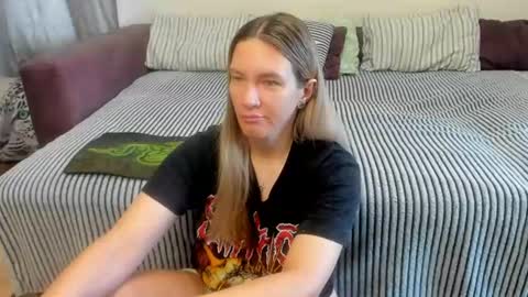 Snapshot of kendra_xx_ chatting on July 16, 2026, 12:16 am Kendra online show from July 16, 2026, 12:16 am
