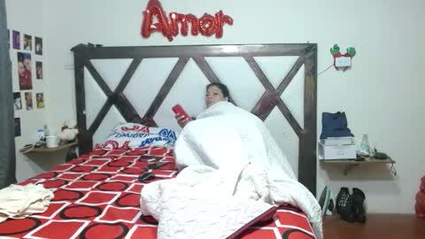 Kendra And Miller online show from November 26, 2025, 3:40 am