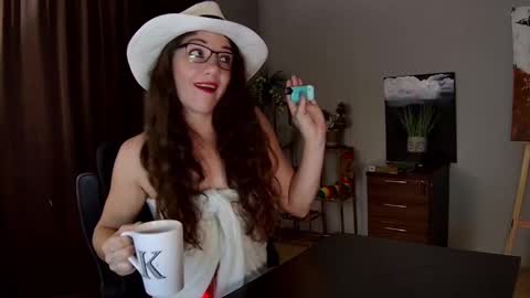 Kendra online show from February 4, 2026, 3:01 am