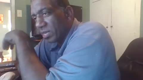 Snapshot of kendreko049 chatting on March 1, 2026, 8:33 pm KENDREKO online show from March 1, 2026, 8:33 pm