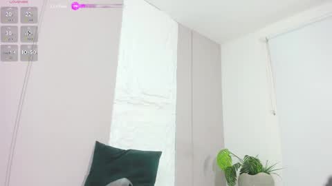 Kenia  online show from December 26, 2024, 12:49 pm