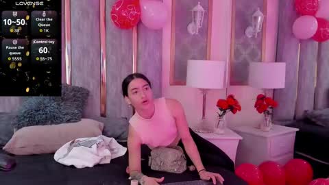 Snapshot of keniavelvet_ chatting on February 17, 2026, 1:40 pm keniavelvet online show from February 17, 2026, 1:40 pm