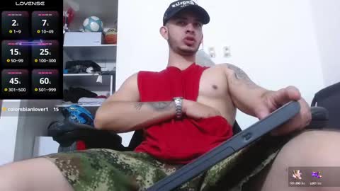 Snapshot of kenn_blake1 chatting on October 15, 2025, 2:39 pm blake online show from October 15, 2025, 2:39 pm