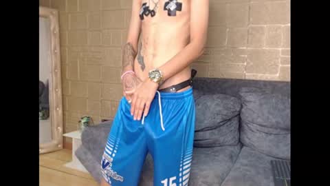 kenn_boy_ online show from January 21, 2025, 2:48 pm