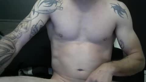 Snapshot of kenw34 chatting on October 8, 2025, 11:30 am kenw34 online show from October 8, 2025, 11:30 am