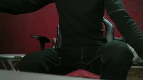 kev19922 online show from January 27, 2025, 1:26 am