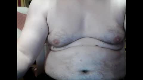 Snapshot of kevin803908 chatting on October 15, 2025, 5:02 pm kevin803908 online show from October 15, 2025, 5:02 pm