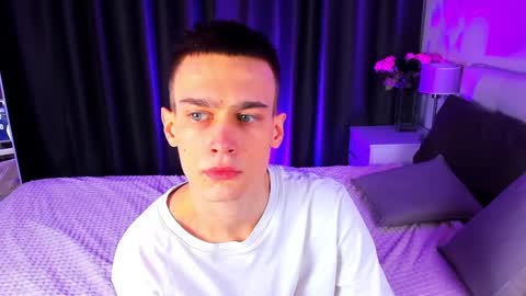 Snapshot of kevin_kess chatting on February 4, 2025, 3:47 pm Ask me online show from February 4, 2025, 3:47 pm