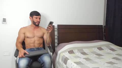 kevin_malone22 online show from February 25, 2025, 12:36 am