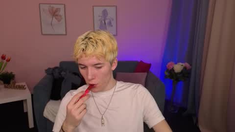 Snapshot of kevinparke chatting on February 23, 2026, 7:06 am Kevin online show from February 23, 2026, 7:06 am