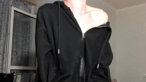 Snapshot of kevinsupershy chatting on June 23, 2026, 6:17 pm kevinsupershy online show from June 23, 2026, 6:17 pm