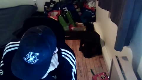 kevmtl8pc online show from February 5, 2026, 3:22 am