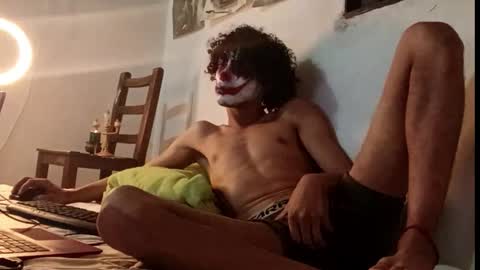 Snapshot of kevvluna05 chatting on November 1, 2025, 6:59 am kevvluna05 online show from November 1, 2025, 6:59 am