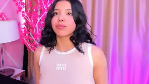 Keyla noa online show from February 25, 2026, 7:34 pm