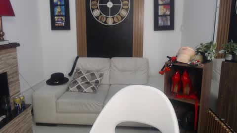 Keyla  online show from April 6, 2026, 10:16 am