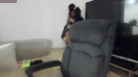 Snapshot of keyn_laurent_ chatting on December 13, 2024, 1:15 am Laura online show from December 13, 2024, 1:15 am