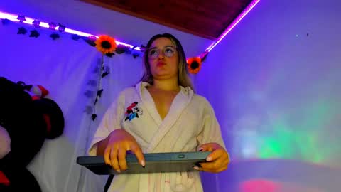 Keyth  online show from January 10, 2025, 8:37 pm