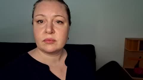 khaleesi0890 online show from November 13, 2025, 8:35 am