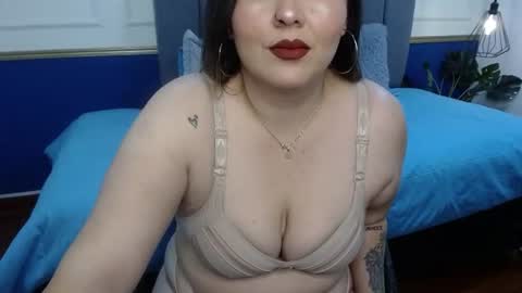 K H A I L A online show from June 25, 2026, 3:49 pm