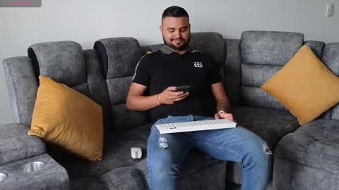 Snapshot of khalidferrer chatting on March 6, 2025, 12:52 pm khalid ferrer online show from March 6, 2025, 12:52 pm