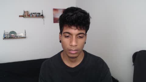 khevinlopezonig online show from February 13, 2025, 3:35 pm