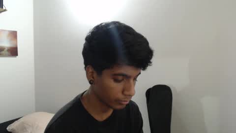 khevinlopezonig online show from February 13, 2025, 9:49 pm