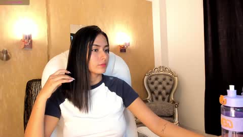 Khloe online show from February 3, 2025, 2:24 pm