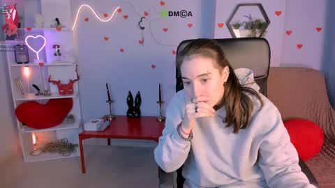 khloebeauty online show from April 5, 2026, 7:11 pm