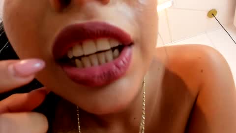 Khloe online show from March 1, 2025, 9:51 am