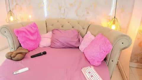 Khloe online show from February 5, 2026, 5:34 am