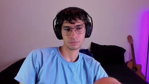 Snapshot of khozler_ chatting on February 18, 2025, 12:28 pm khozler_ online show from February 18, 2025, 12:28 pm