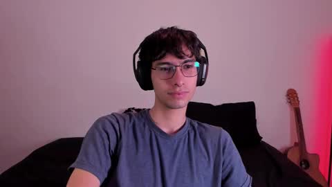 Snapshot of khozler_ chatting on February 22, 2025, 6:06 am khozler_ online show from February 22, 2025, 6:06 am
