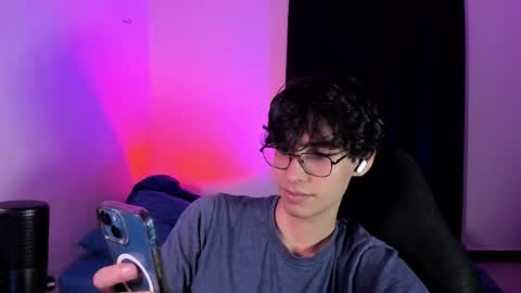 khozler_ online show from November 16, 2025, 12:49 am