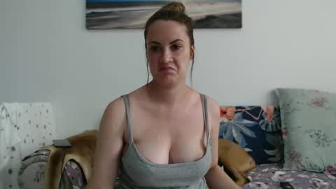 Snapshot of khrysssarah chatting on September 25, 2025, 7:56 am Sarah online show from September 25, 2025, 7:56 am