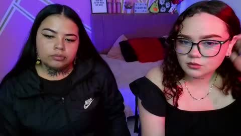 kiana online show from July 5, 2026, 9:33 pm